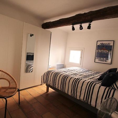 Maison De Village Avec Vue Éguilles Kültér fotó